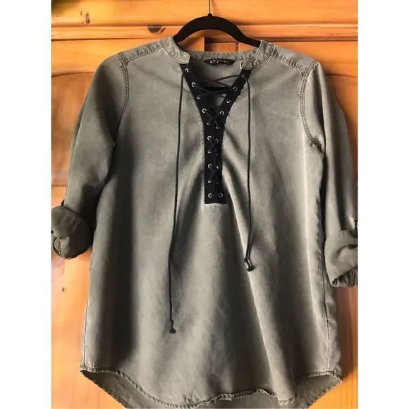 Express Womens  Olive  Lace Up Front Tassel Long Sleeve Shirt Top Size P/S - Picture 3 of 12